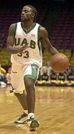 Eric Bush drops in 13 points in the Blazers 77-71 victory over DePaul.