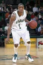 Donnell Taylor scored eight consecutive points to open up the Blazers lead to 45-22 (file photo).
