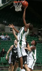 Deirdre Larry had 10 points against Western Kentucky in her UAB debut
