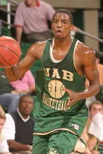 Donell Taylor had 20 points to lead UAB in its season opener Saturday.