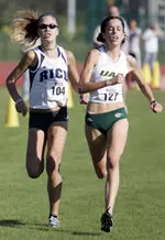 Elizabeth Ambrus overtakes Rice's Kate Gorry to win the individual title at the 2005 Conference USA Championships