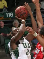 Wen Mukubu scored 14 points for the Blazers.