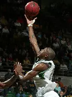 Senior Wen Mukubu scored in double-digits for the third straight game.