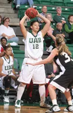 Senior Diamond Rogers tallied 14 points in UAB's win over Illinois.