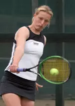 Annemieke Eisholz enters the spring with a singles record of 5-3 this season.