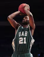 Lawrence Kinnard scored 25 points, including five 3-pointers in the first half.