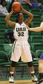 Fatiha Salaam scored eight points in UAB's loss to Georgia on Saturday evening.