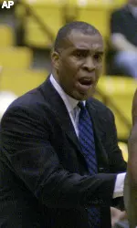 UAB coach Mike Davis (AP Photo)
