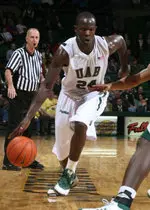Robert Vaden scored 21 points against Louisiana-Lafayette.