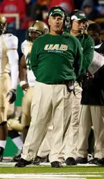 UAB head coach Neil Callaway and his team are making final preparations for Saturday's game against FAU.