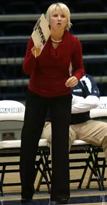 Lindsay Shondell has previous coaching experience at both the college and club levels.