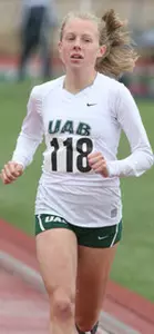 Sandra Lundberg set a new UAB freshman record in the 5,000-meter run at the Southern Invitational.