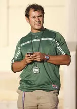 Coach Kurt Thomas has signed All-American Renay Ransaw.