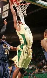 Jamarr Sanders led the Blazers with 26 points in Monday's win over the Pirates.