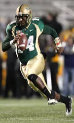 Jonathan Perry scrambles out of the pocket.