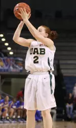 Senior guard Amanda Peterson scored a game-high 21 points on seven treys.