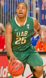 Quincy Taylor finished with a team-best and career-high 16 points.