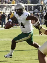 Jonathan Perry passed for 307 yards and a pair of touchdowns Saturday.