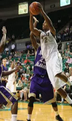 Rod Rucker finished with 19 points and nine rebounds for the Blazers
