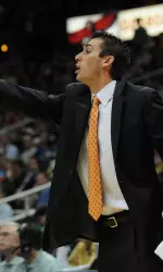 UAB assistant coach Rob Ehsan.