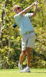 Senior Jason Shufflebotham leads UAB through the opening day of the Memphis Intercollegiate.