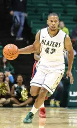 Rod Rucker 17 points and recorded 8 rebounds on Wednesday.