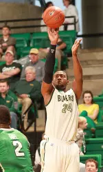 Preston Purifoy scored 15 points on 5-of-9 shooting