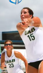 UAB's Kirsten Gallagher teamed with Rachel Fairbanks in a tough 21-19 third-set loss on Sunday.