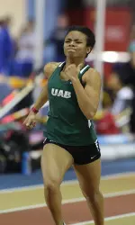 Shakima Knox came in second in the finals of the 60-meter dash on Saturday at the Vanderbilt Indoor Invite.