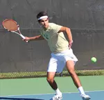 Luiz Felipe Pinto was part of a winning doubles team for UAB Friday.