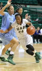 Senior Karisma Chapman recorded her 14th double-double of the season against Tulane.