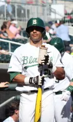 Senior outfielder Ivan De Jesus made a diving play in left field and recorded eighth RBI of 2014 on Tuesday night.