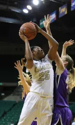 Senior Janae Smith extended her streak of double figure scoring games to nine with 12 points against Charlotte.