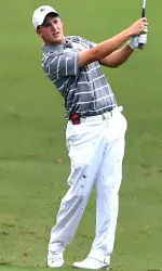 Hodges fired a a 4-under 68 on Tuesday.