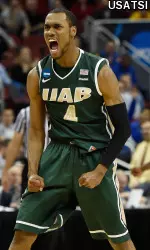 UAB's Robert Brown celebrates after knocking off No. 3 seed Iowa State in the 2015 NCAA Tournament.