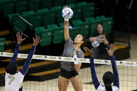 Gabby Deshotel vs North Texas