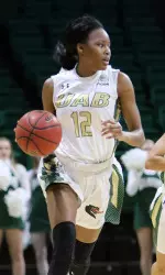 Farmer paced the Blazers offense and reeled in a team-high eight rebounds.