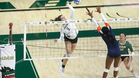 Abby Carlile vs LA Tech preview pic