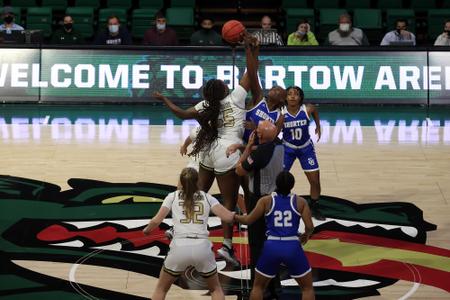 BIRMINGHAM, AL - NOVEMBER 10:  the game between the Shorter Hawks and the UAB Blazers on November 10, 2021 at Bartow Arena in Birmingham, Alabama.  (Photo by Michael Wade/Icon Sportswire)
