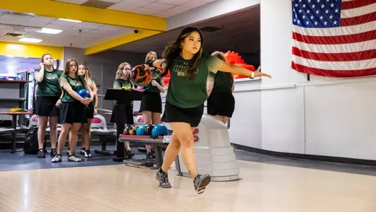 Jamie throwing