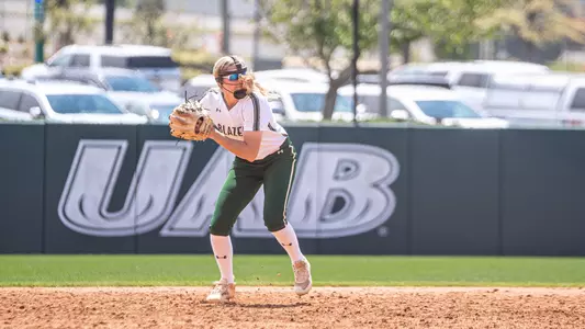 Livvy Throwing