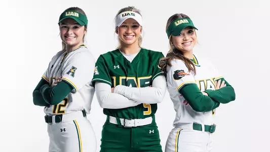 Hannah Dorsett, Hannah Miles, Caitlin Russell