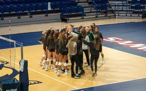 VB Team Huddle