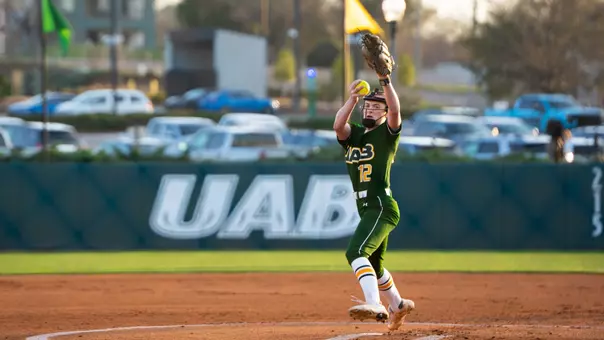Caitlin Russell Pitching