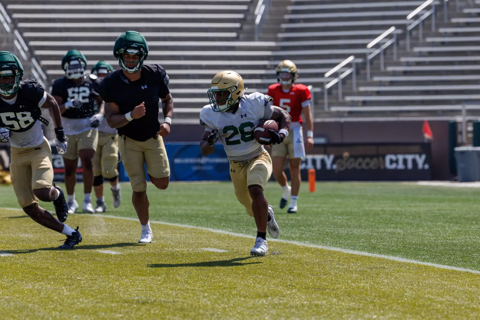 FB Fall Camp Scrimmage #1:Jayson Moll