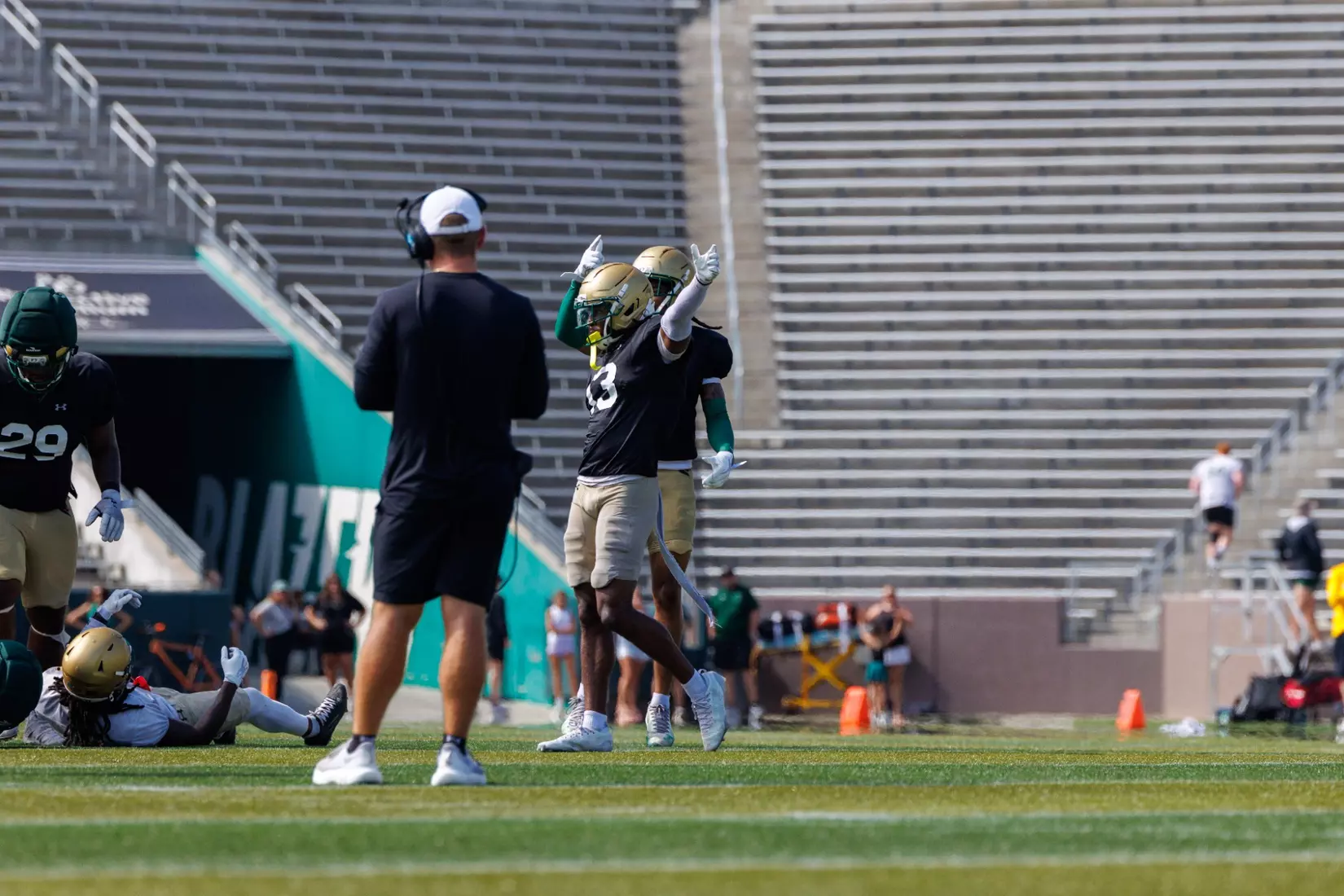 FB Fall Camp Scrimmage #1:Jeremiah Jordan