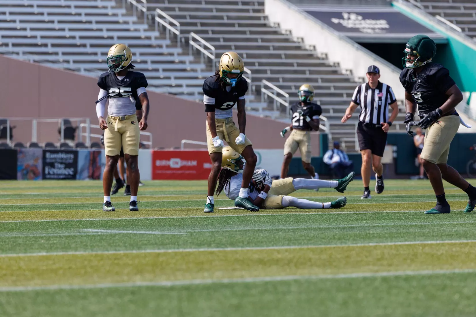 FB Fall Camp Scrimmage #1: Guylijah Theodule