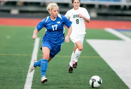 Bulls Lose Late Against Toledo Image