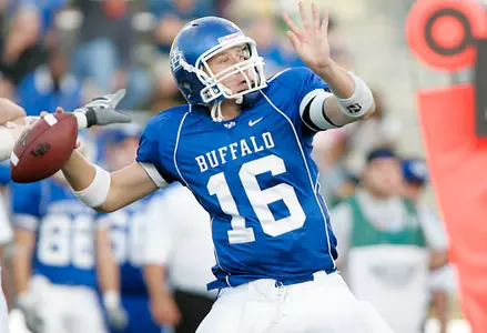 Former UB Quarterback Named Starter for Las Vegas Image