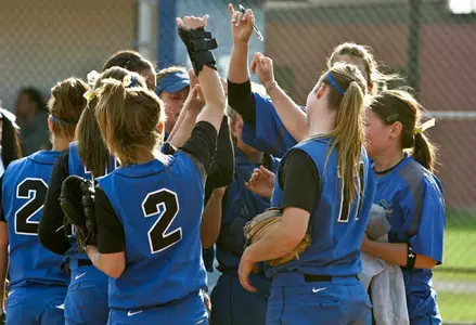 Softball Hits Fall Looking To Capitalize On Last Season Image
